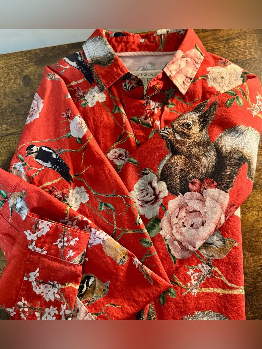 Squirrel-botanical shirt - unique design!